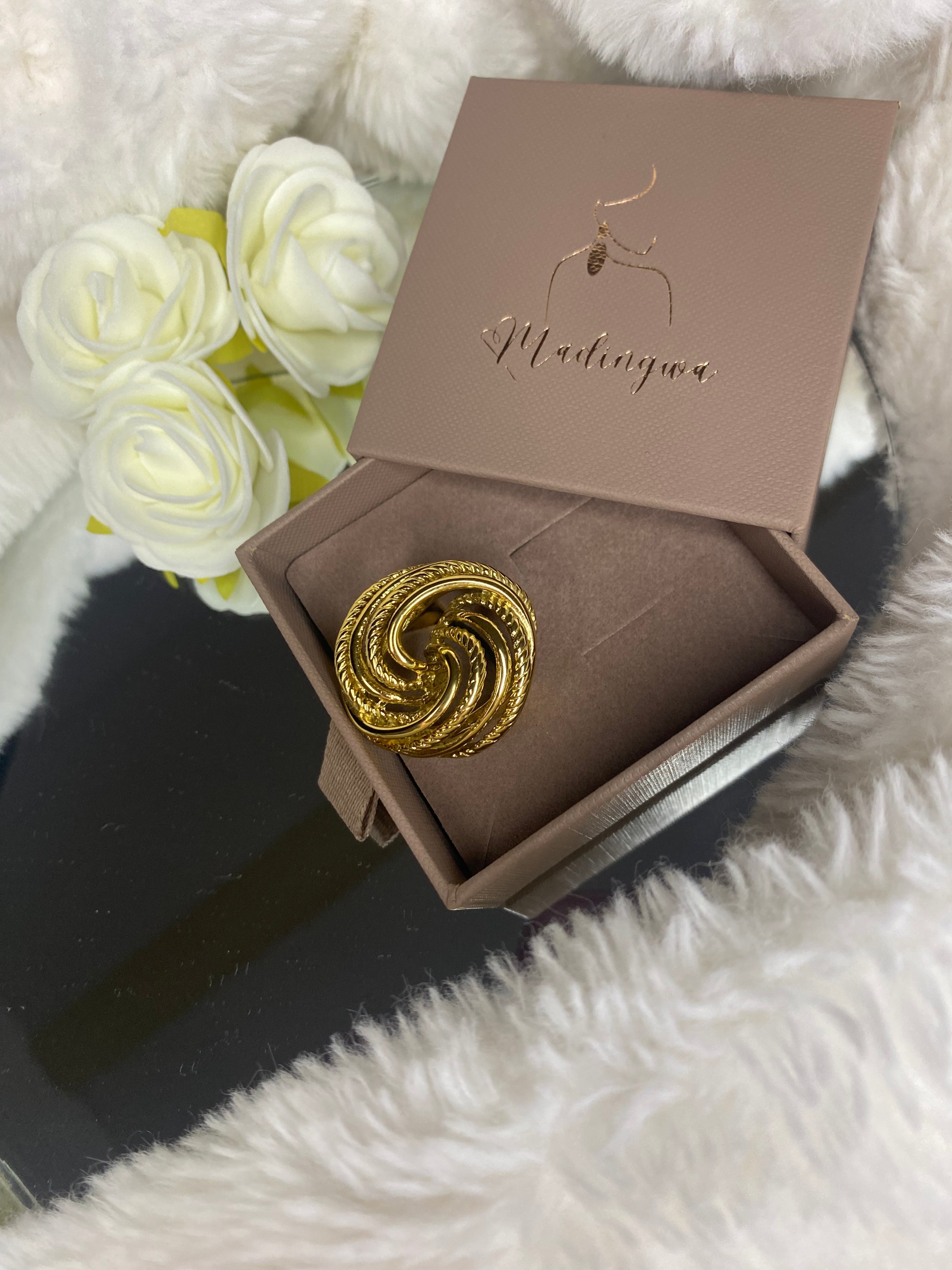 Bague Nyela Madingwa